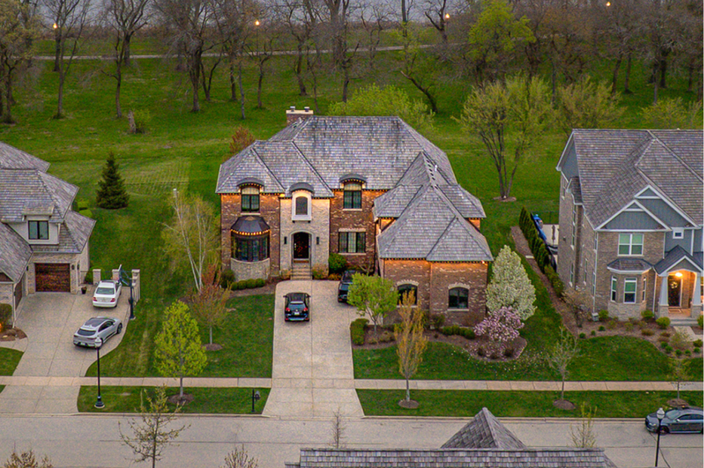How to Start a Permanent Outdoor Lighting Business in 2026