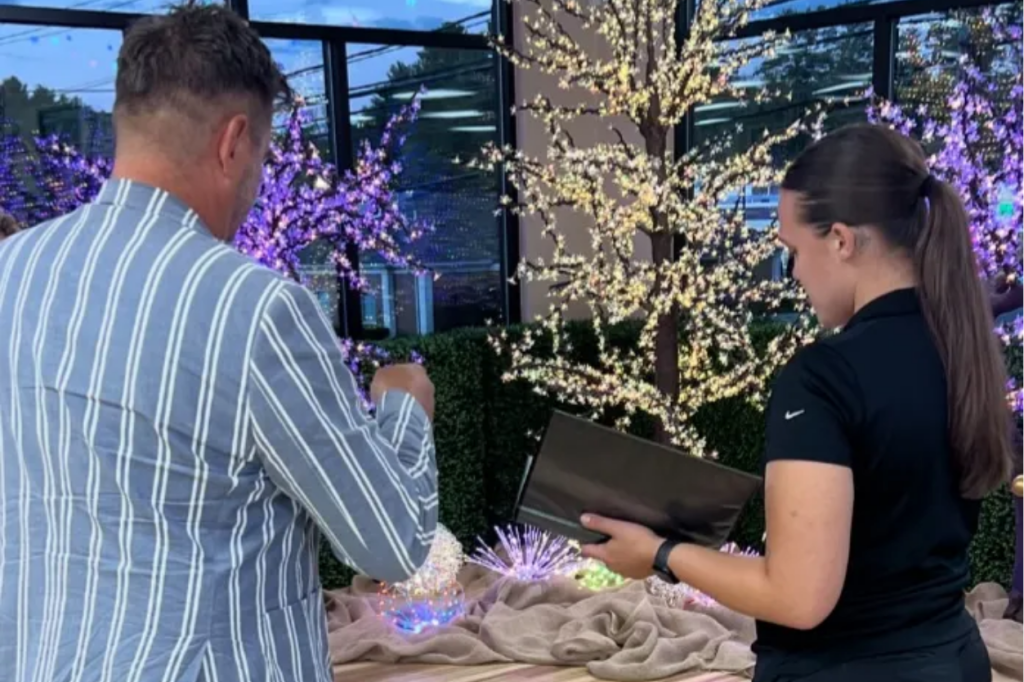 What Should Contractors Look for in a Wholesale Lighting Supplier?